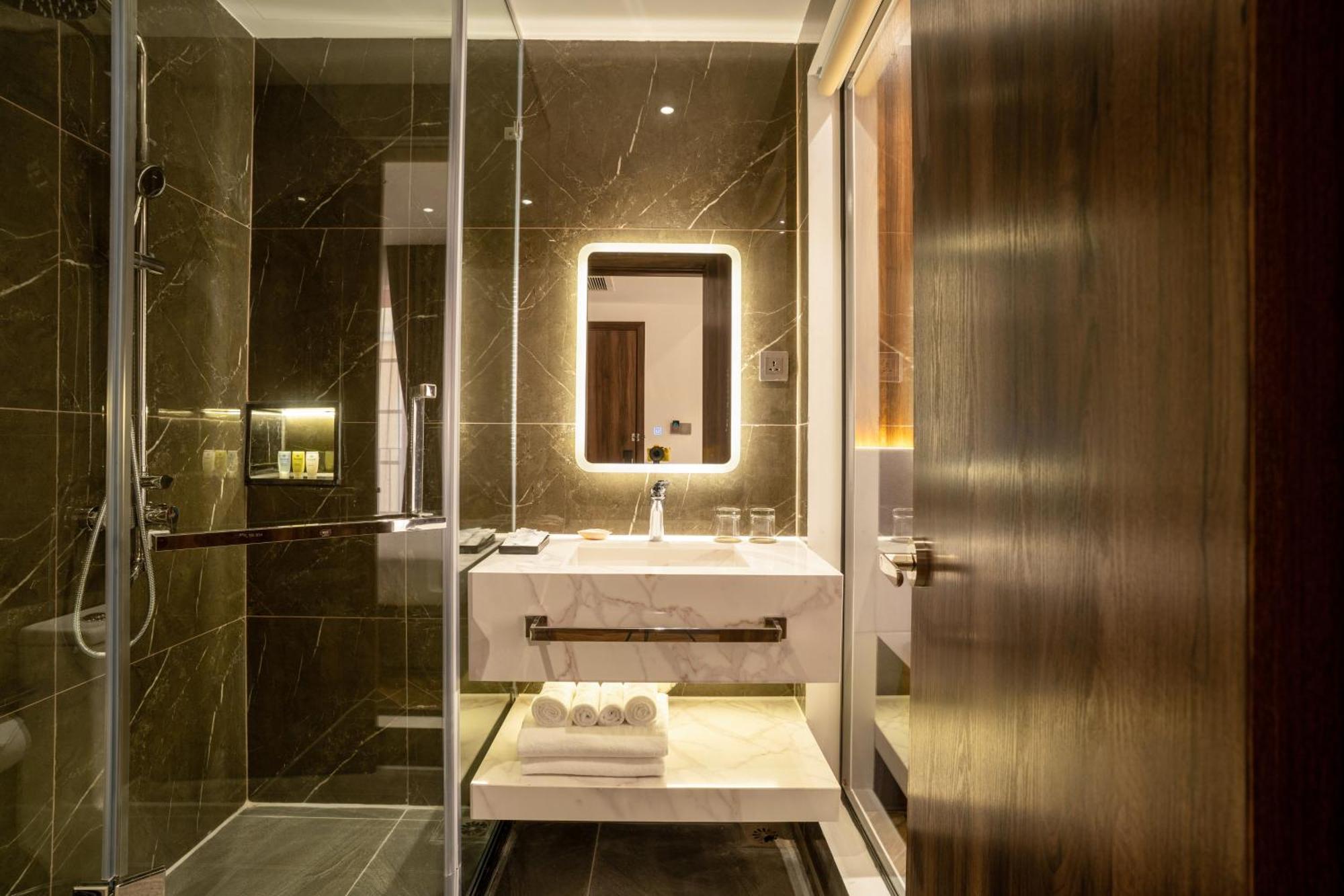 Calidum Phu Quoc Hotel Bagian luar foto